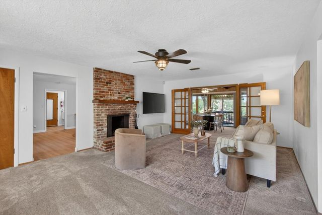 8133 E Peerless Ave, Orangevale, CA 95662
