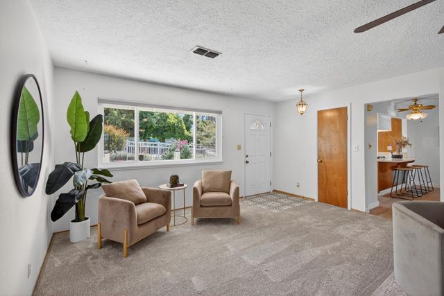 8133 E Peerless Ave, Orangevale, CA 95662