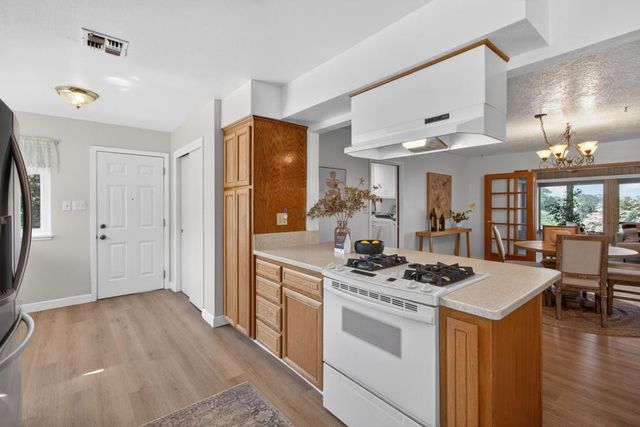8133 E Peerless Ave, Orangevale, CA 95662