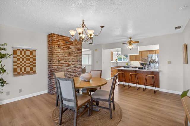 8133 E Peerless Ave, Orangevale, CA 95662