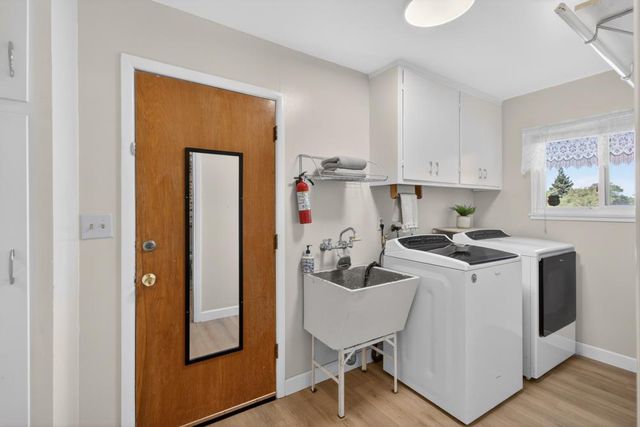 8133 E Peerless Ave, Orangevale, CA 95662