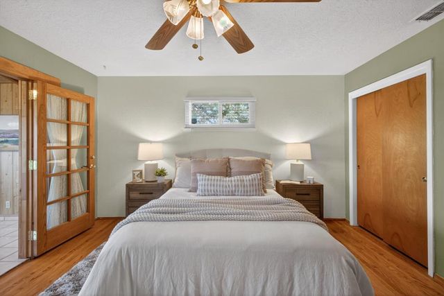 8133 E Peerless Ave, Orangevale, CA 95662