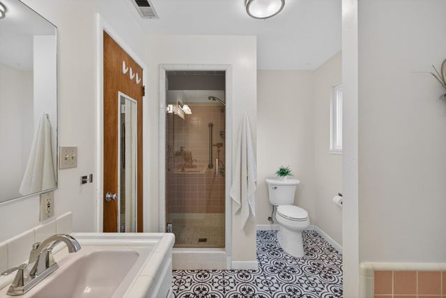 8133 E Peerless Ave, Orangevale, CA 95662