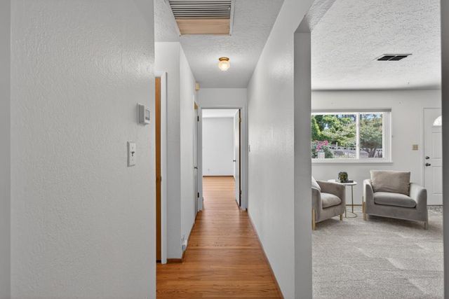 8133 E Peerless Ave, Orangevale, CA 95662