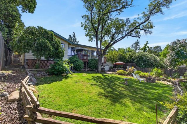 8133 E Peerless Ave, Orangevale, CA 95662