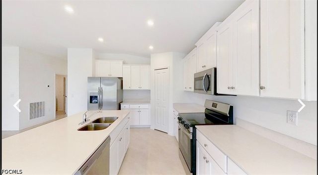 836 Durden PKWY, Cape Coral, FL 33909