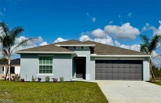 836 Durden PKWY, Cape Coral, FL 33909