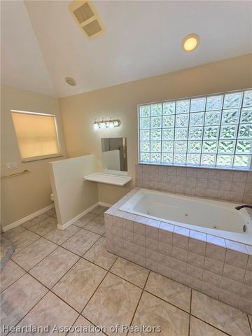 2015 Covington Road, Sebring, FL 33870
