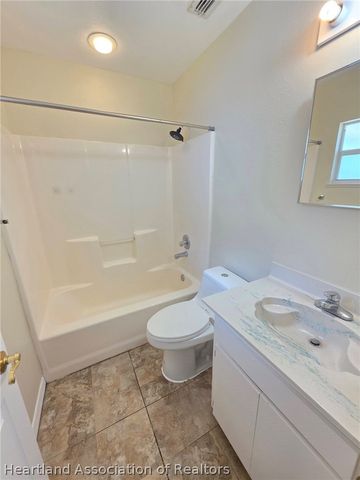 2015 Covington Road, Sebring, FL 33870