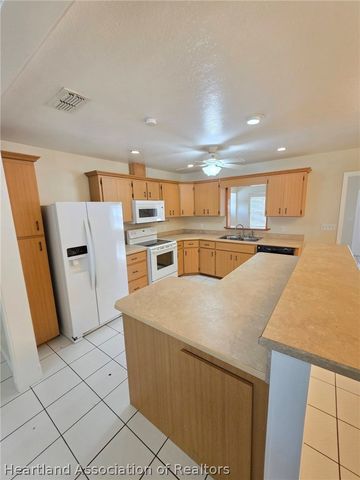 2015 Covington Road, Sebring, FL 33870