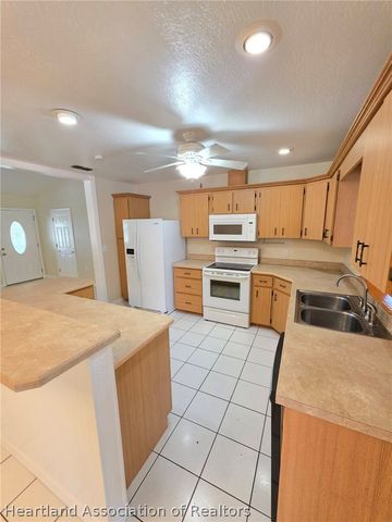 2015 Covington Road, Sebring, FL 33870