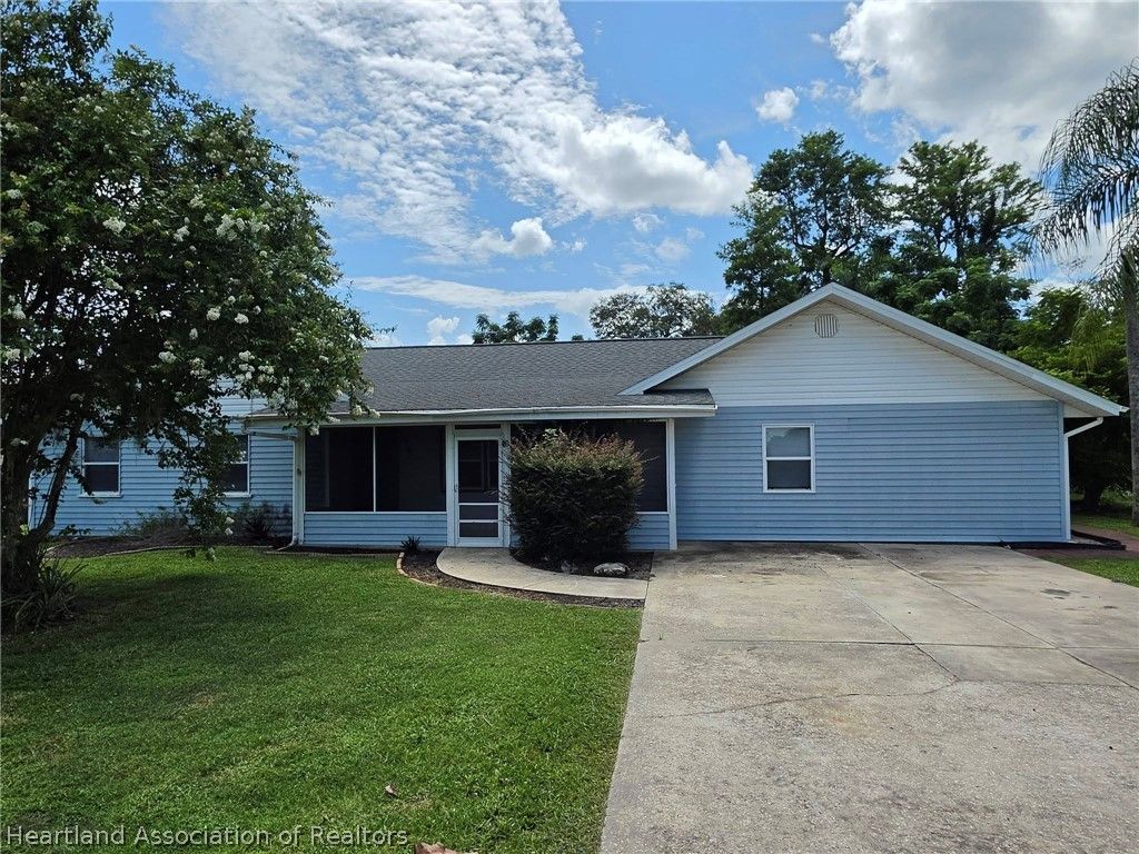 2015 Covington Road, Sebring, FL 33870