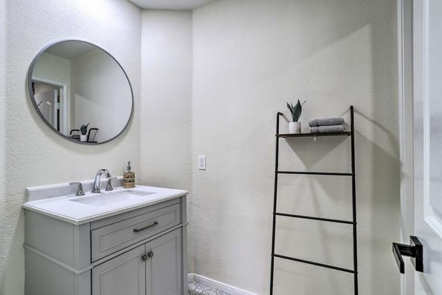44065 Dalea Court, La Quinta, CA 92253