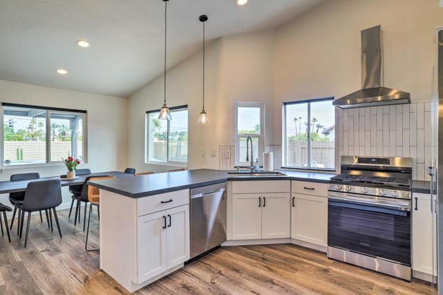 44065 Dalea Court, La Quinta, CA 92253