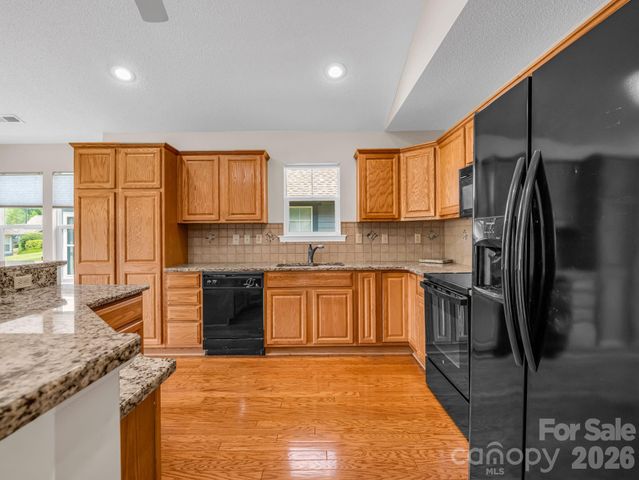 51 Barn Owl Way, Hendersonville, NC 28792