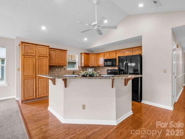 51 Barn Owl Way, Hendersonville, NC 28792