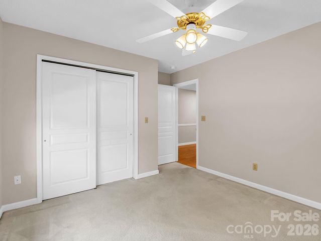 51 Barn Owl Way, Hendersonville, NC 28792