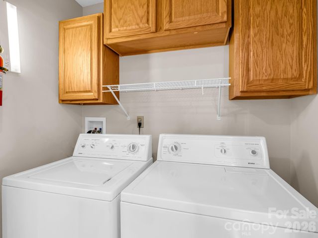 51 Barn Owl Way, Hendersonville, NC 28792