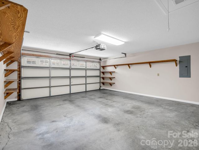 51 Barn Owl Way, Hendersonville, NC 28792