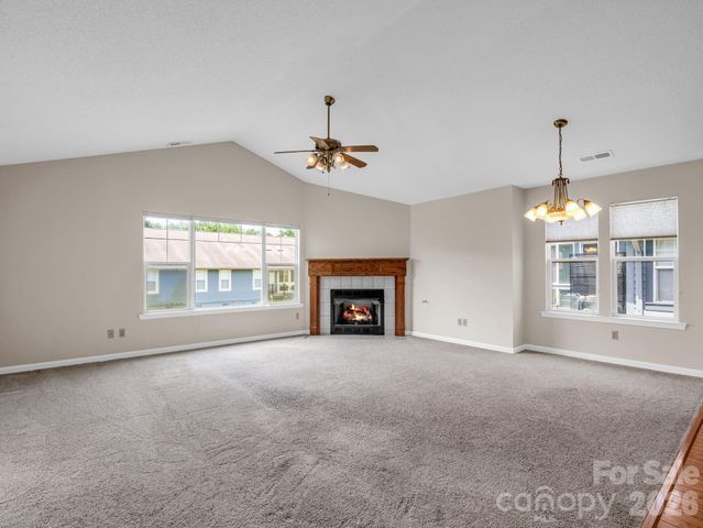 51 Barn Owl Way, Hendersonville, NC 28792