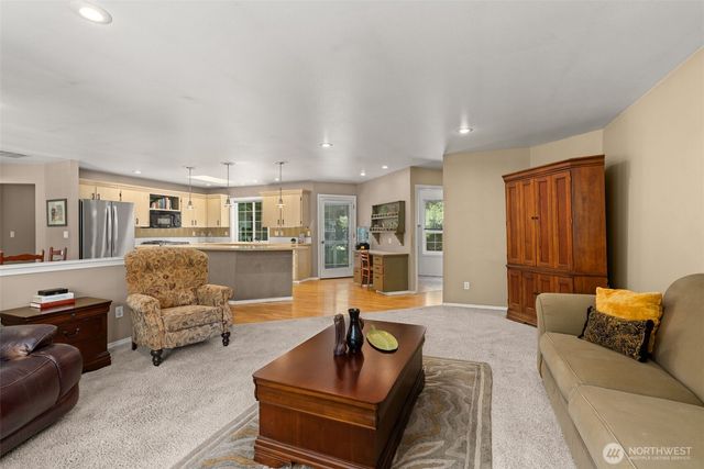 2226 35th St NW, Gig Harbor, WA 98335