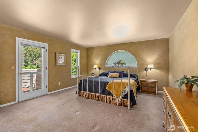 2226 35th St NW, Gig Harbor, WA 98335