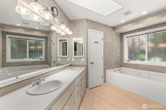 2226 35th St NW, Gig Harbor, WA 98335