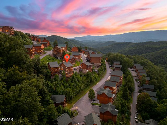 1232 Bird Nest Way, Sevierville, TN 37876