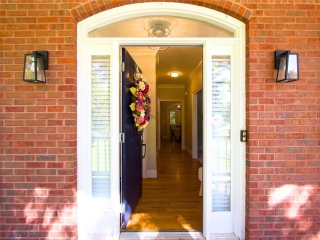 1305 Fontainebleau NE Court, Lawrenceville, GA 30043