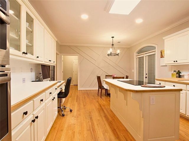 1305 Fontainebleau NE Court, Lawrenceville, GA 30043