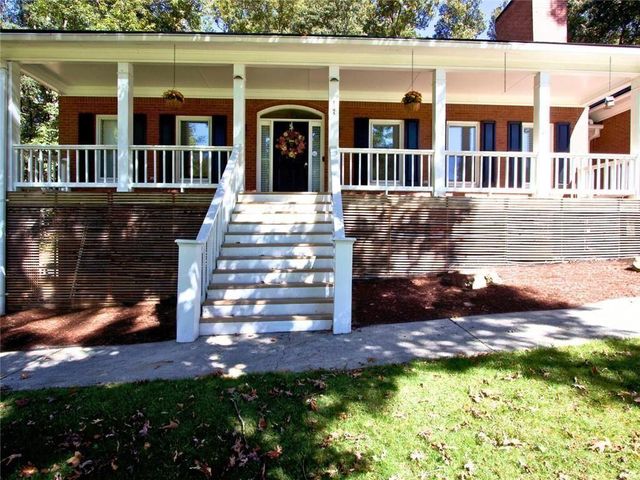 1305 Fontainebleau NE Court, Lawrenceville, GA 30043