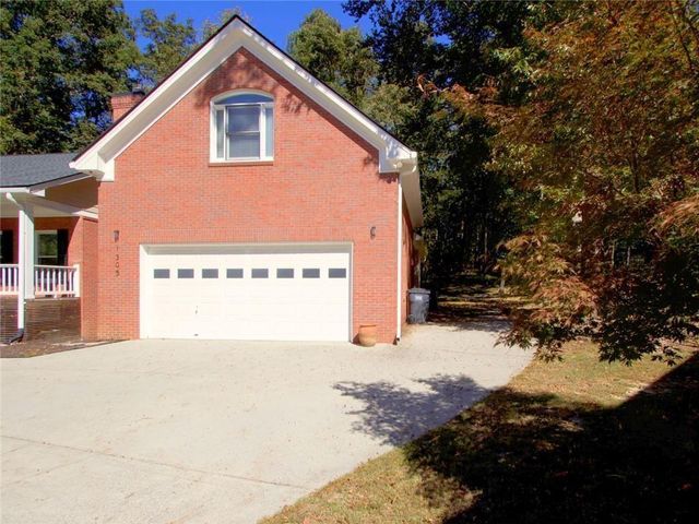 1305 Fontainebleau NE Court, Lawrenceville, GA 30043