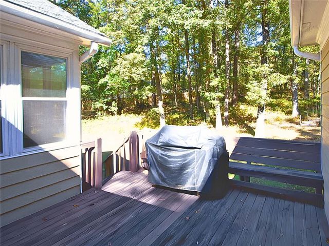 1305 Fontainebleau NE Court, Lawrenceville, GA 30043