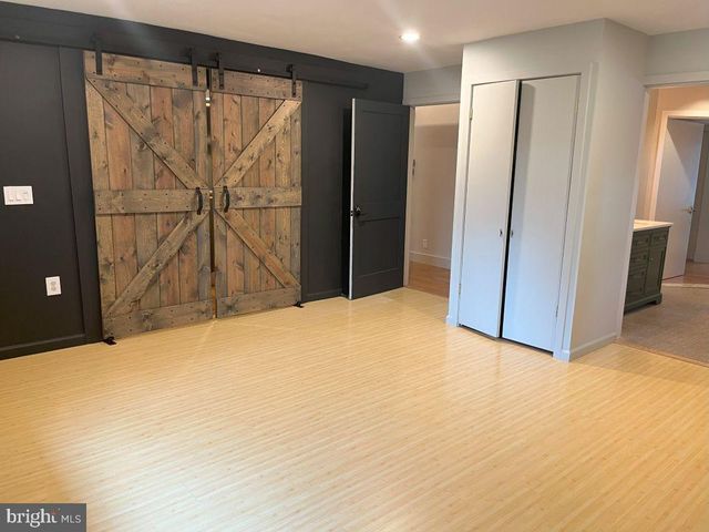 10401 PEARL ST, Fairfax, VA 22032