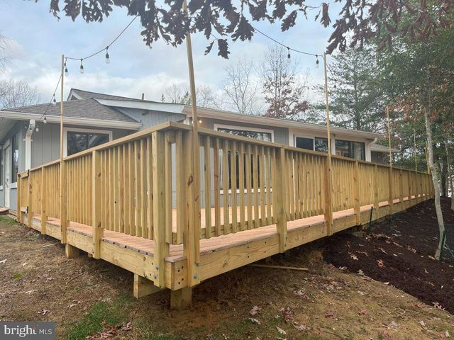 10401 PEARL ST, Fairfax, VA 22032