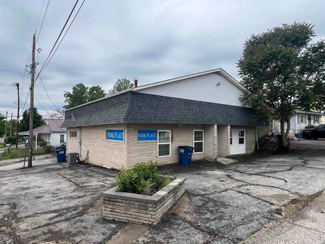 1702 1704 24th Streets, Bedford, IN 47421