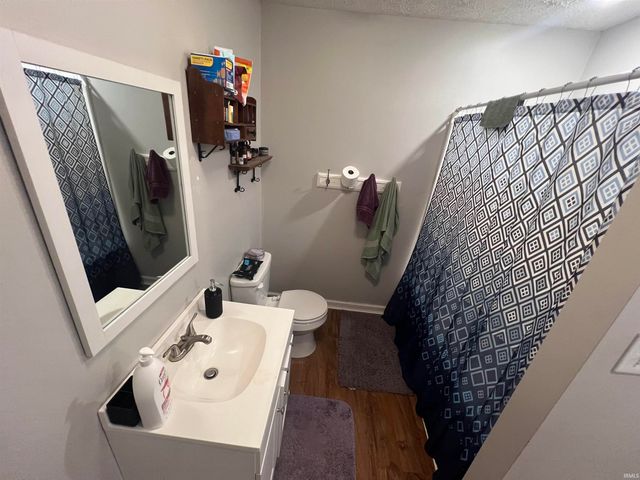 1702 1704 24th Streets, Bedford, IN 47421