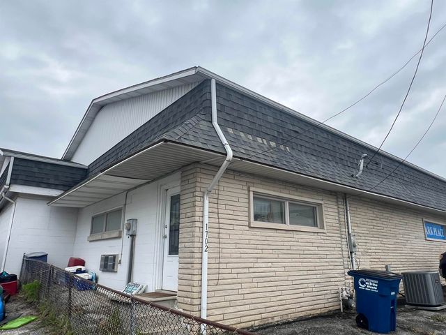 1702 1704 24th Streets, Bedford, IN 47421