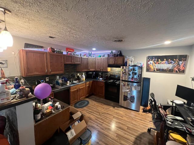 1702 1704 24th Streets, Bedford, IN 47421