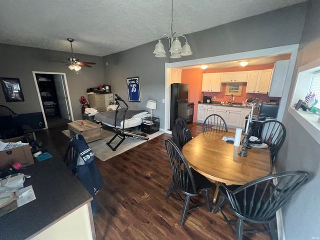 1702 1704 24th Streets, Bedford, IN 47421