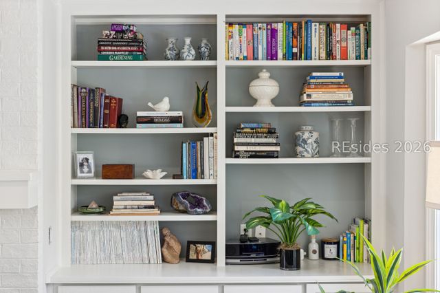 1 Crepe Myrtle Ct, Hilton Head Island, SC 29926