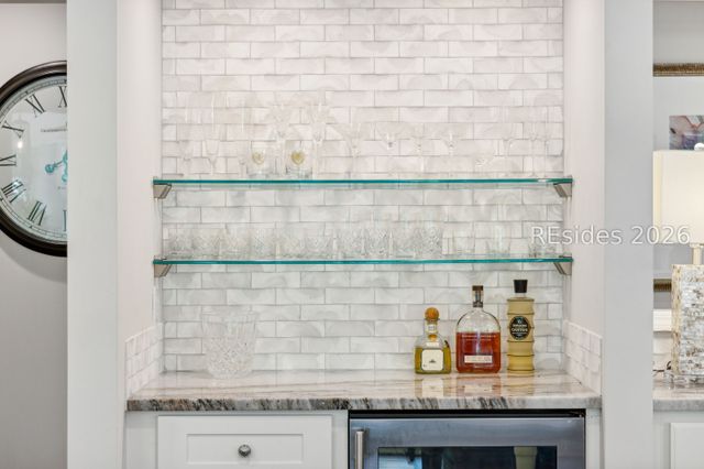 1 Crepe Myrtle Ct, Hilton Head Island, SC 29926