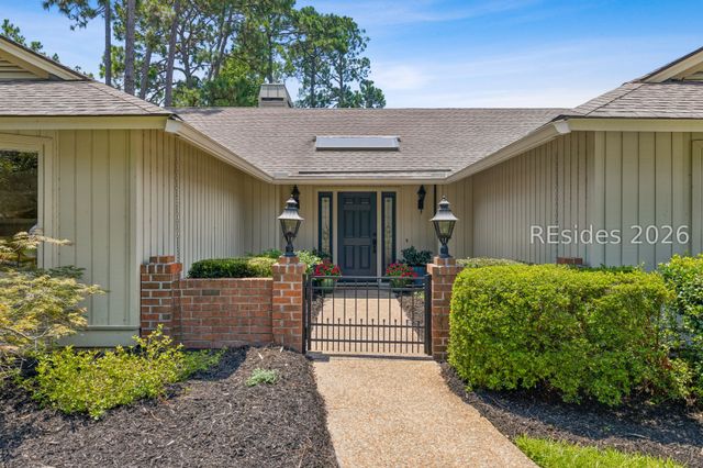 1 Crepe Myrtle Ct, Hilton Head Island, SC 29926