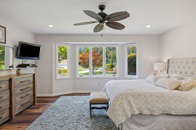 1 Crepe Myrtle Ct, Hilton Head Island, SC 29926