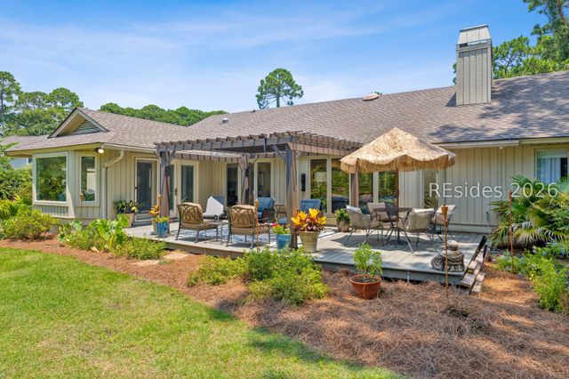 1 Crepe Myrtle Ct, Hilton Head Island, SC 29926