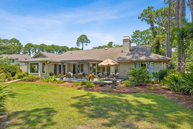 1 Crepe Myrtle Ct, Hilton Head Island, SC 29926