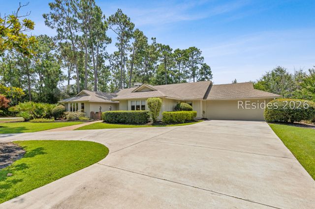 1 Crepe Myrtle Ct, Hilton Head Island, SC 29926