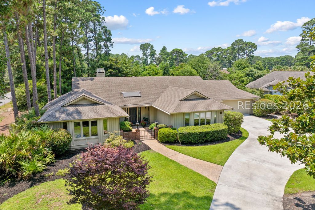 1 Crepe Myrtle Ct, Hilton Head Island, SC 29926