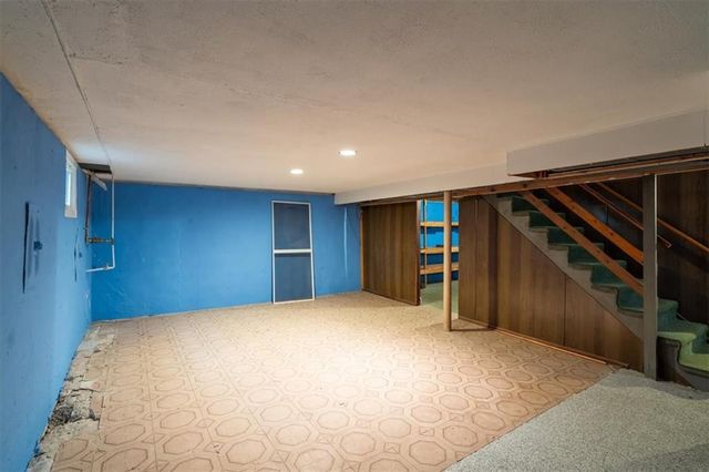 5914 W 76th Terrace, Prairie Village, KS 66208