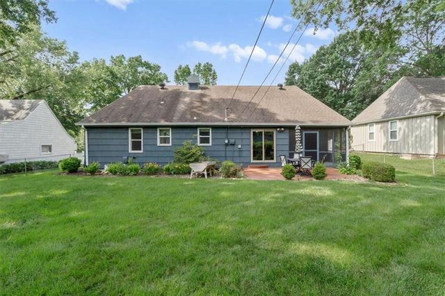 5914 W 76th Terrace, Prairie Village, KS 66208
